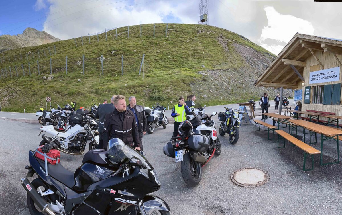„Motorradfreunde Nervenkitzel“ auf großer Tour