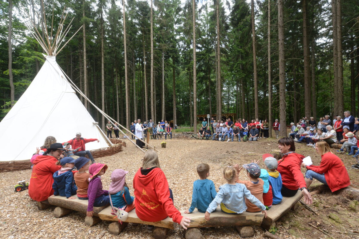 Spielen und Lernen in der Natur: Waldkindergarten eröffnet
