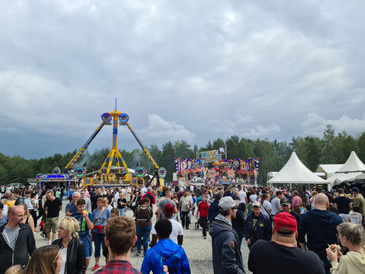 Über 100.000 Besucher stürmen auf das Deutsch-Amerikanische Volksfest