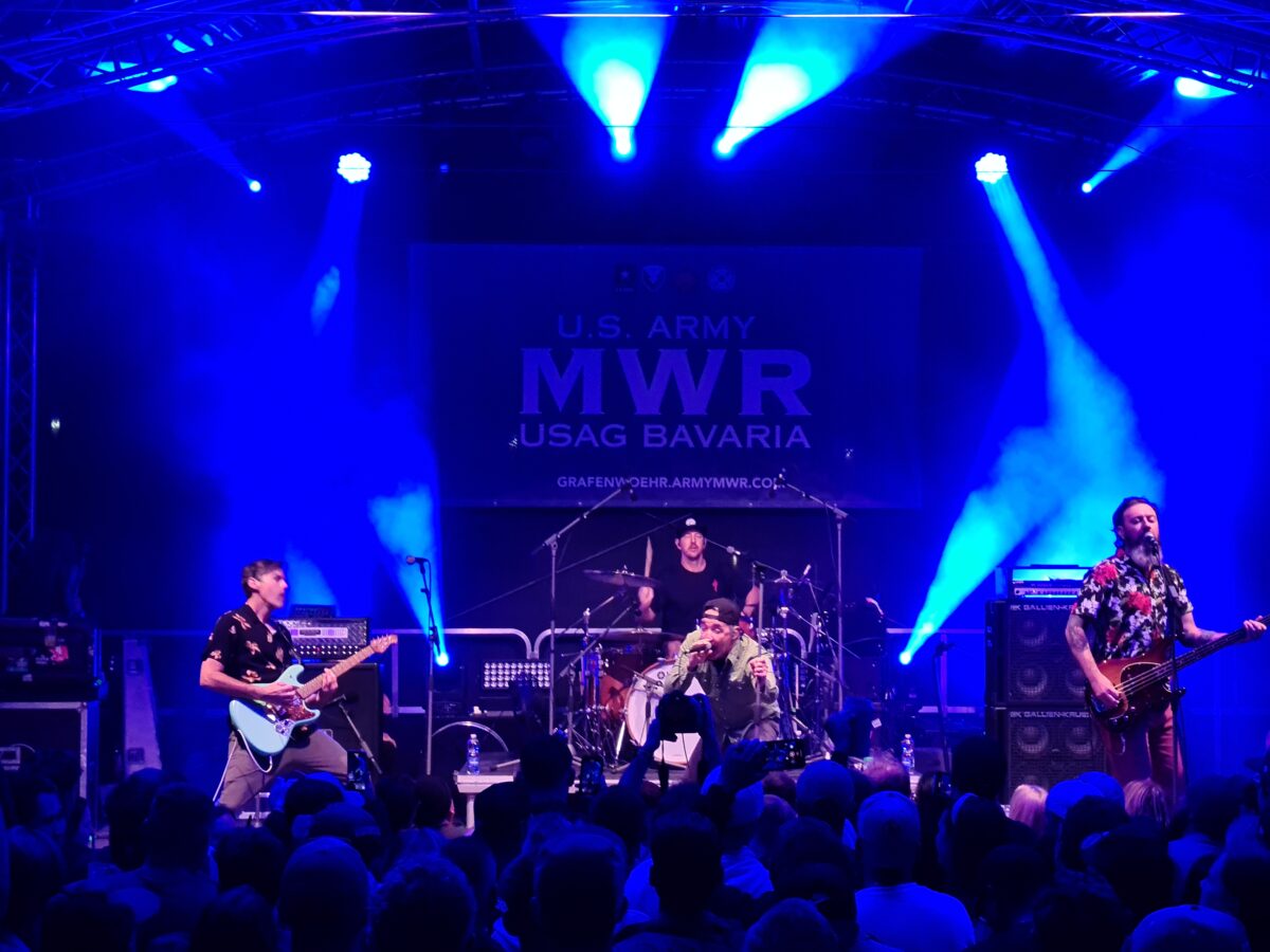 Internationale Band „Hoobastank“ rockt Deutsch-Amerikanisches Volksfest