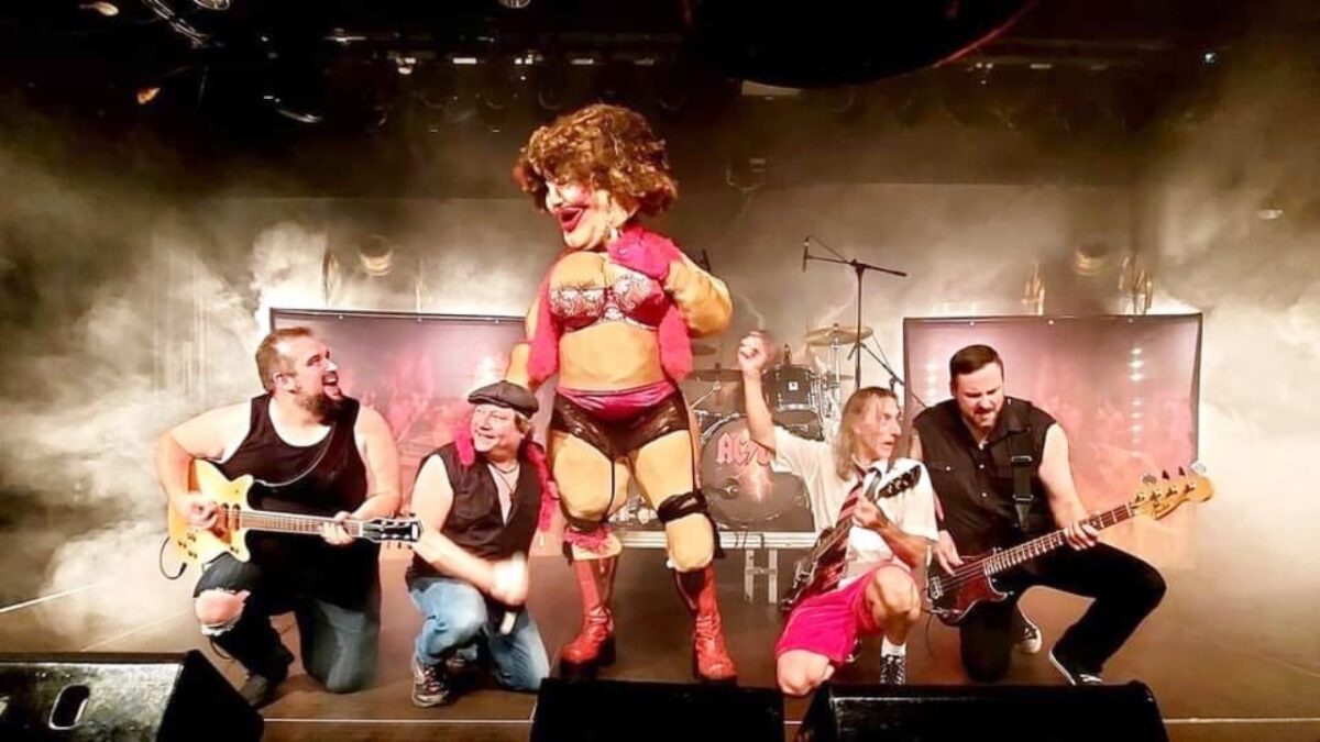 Doppel-Jubiläums-Konzert: Oberpfälzer AC/DX.-Rocker lassen es krachen