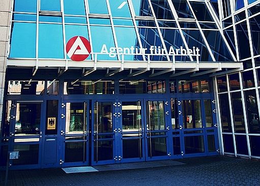 Freundlicher Herbstbeginn am Arbeitsmarkt