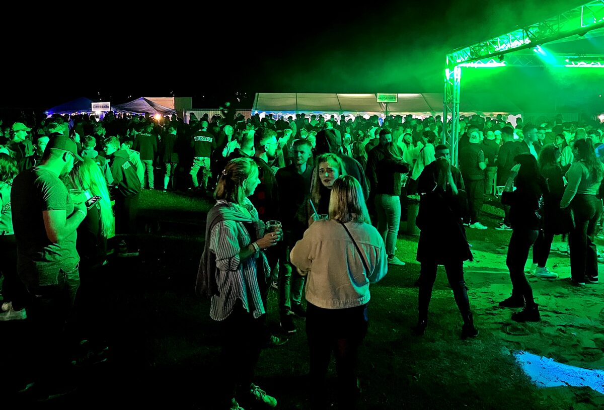 Glück gehabt mit der Beachparty in Schirmitz