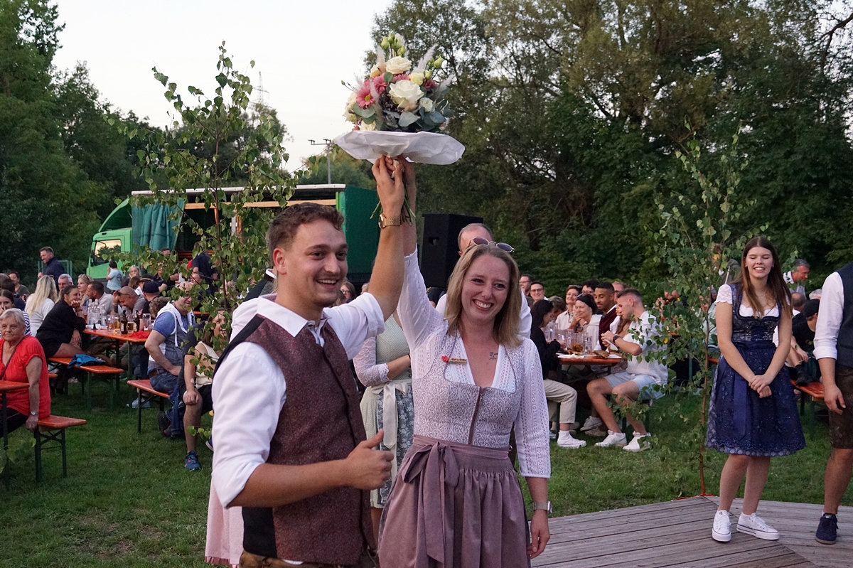 Traditionelle Laurentiuskirwa in Hütten