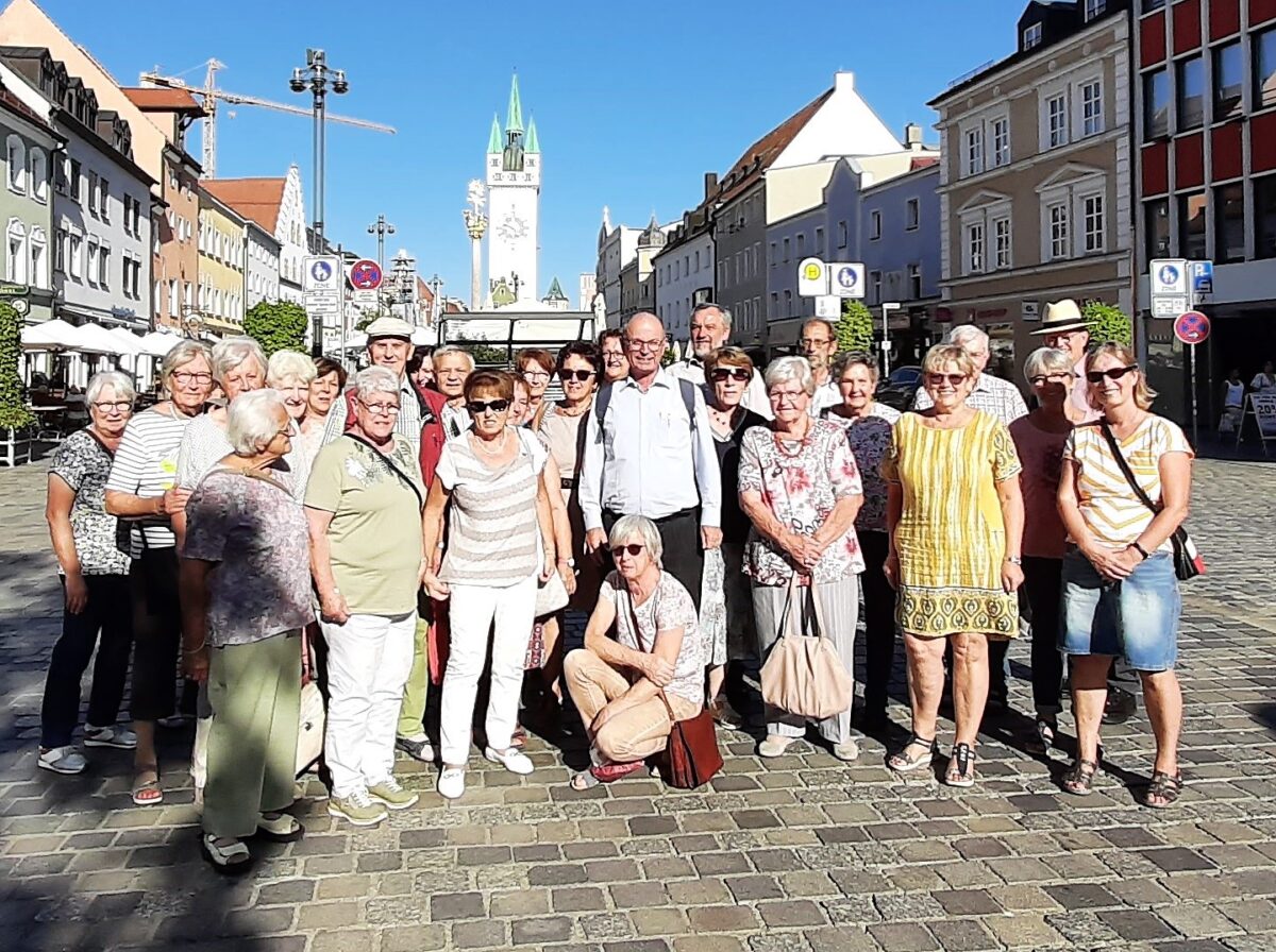 Senioren besuchen ehemaligen Pfarrer Englhard