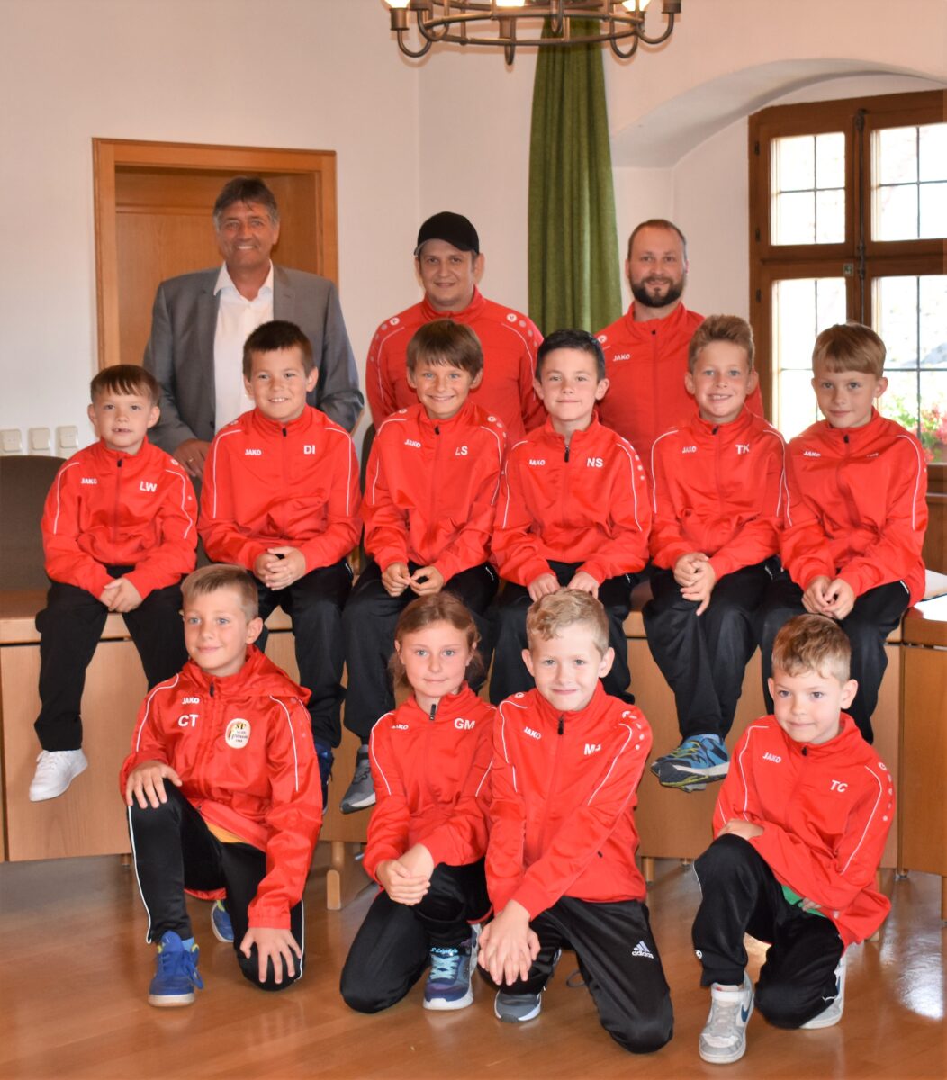 F-Junioren der SV TuS/DJK Grafenwöhr werden gleich zweimal souveräner Erster