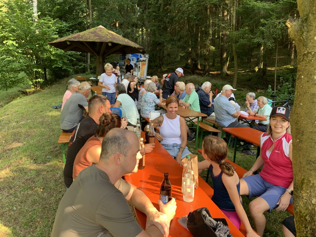 Feiern beim Schwammerl im Sauerbachtal