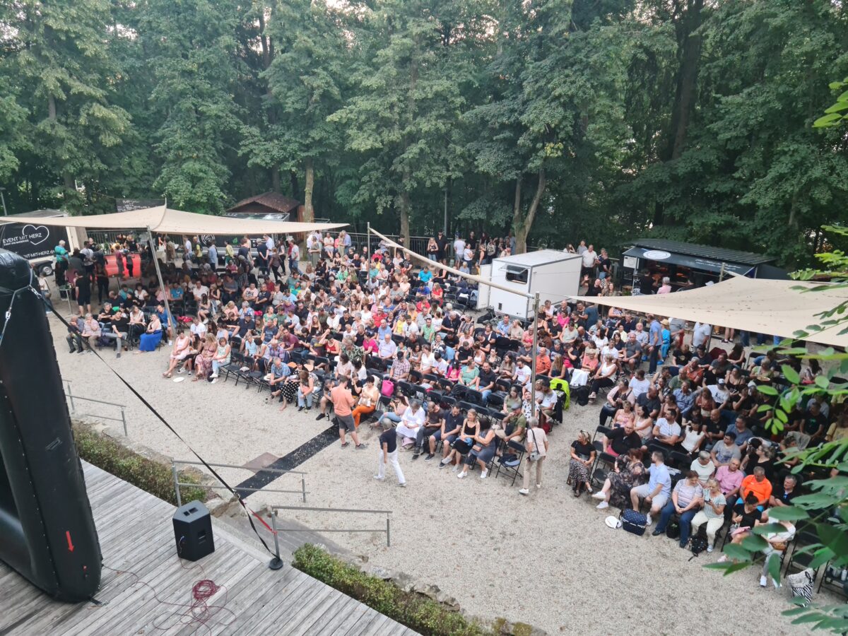 Eberhofer-Krimi lockt 1500 Besucher an