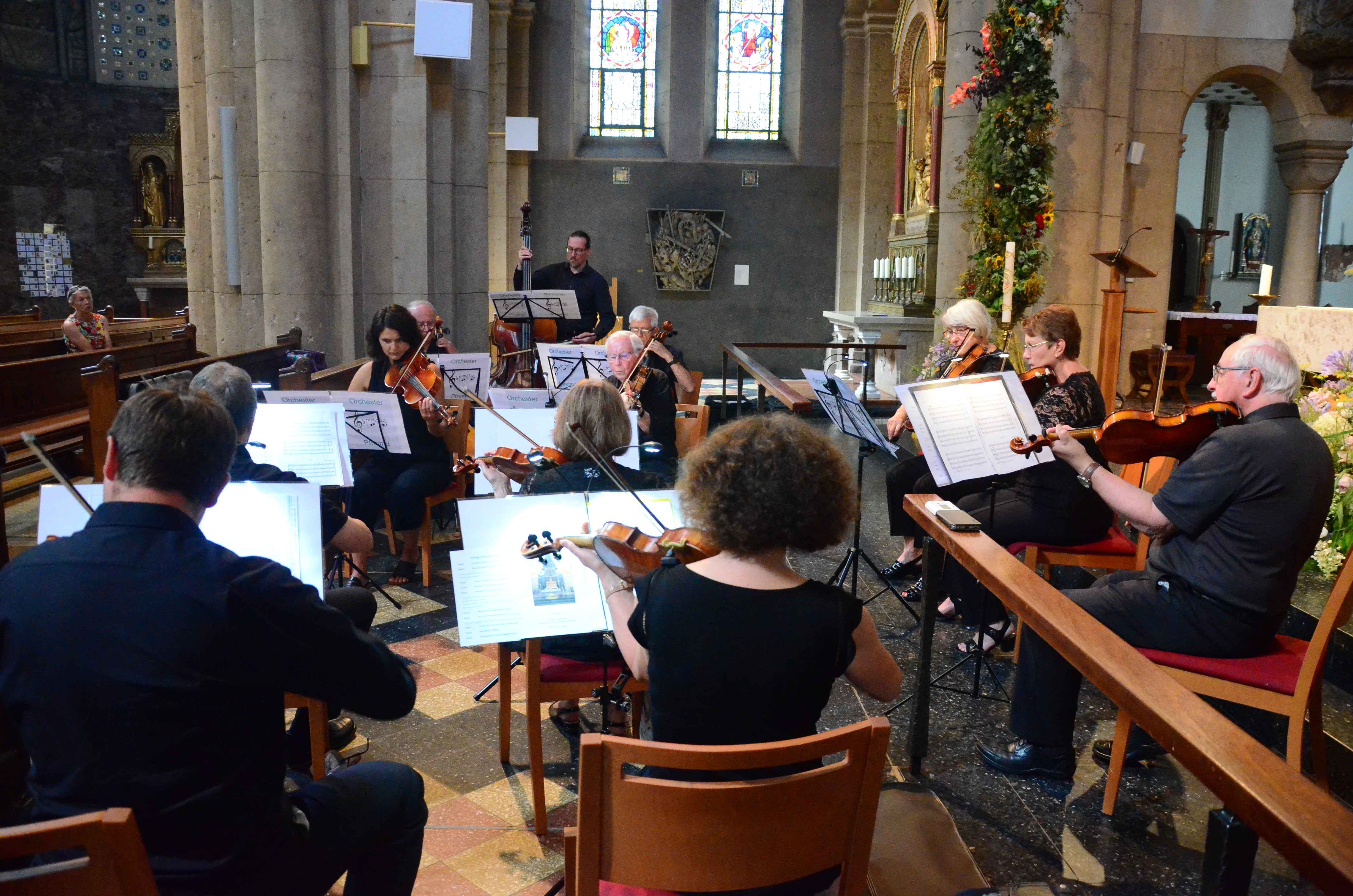 Streicherensemble aus Pfreimd gestaltet „Punkt 12“-Konzert in der Josefskirche