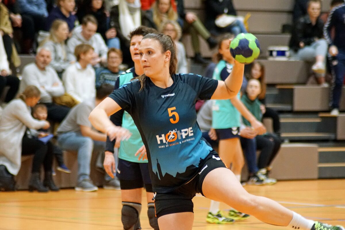 Handballerin, Mutter und nun Trainerin