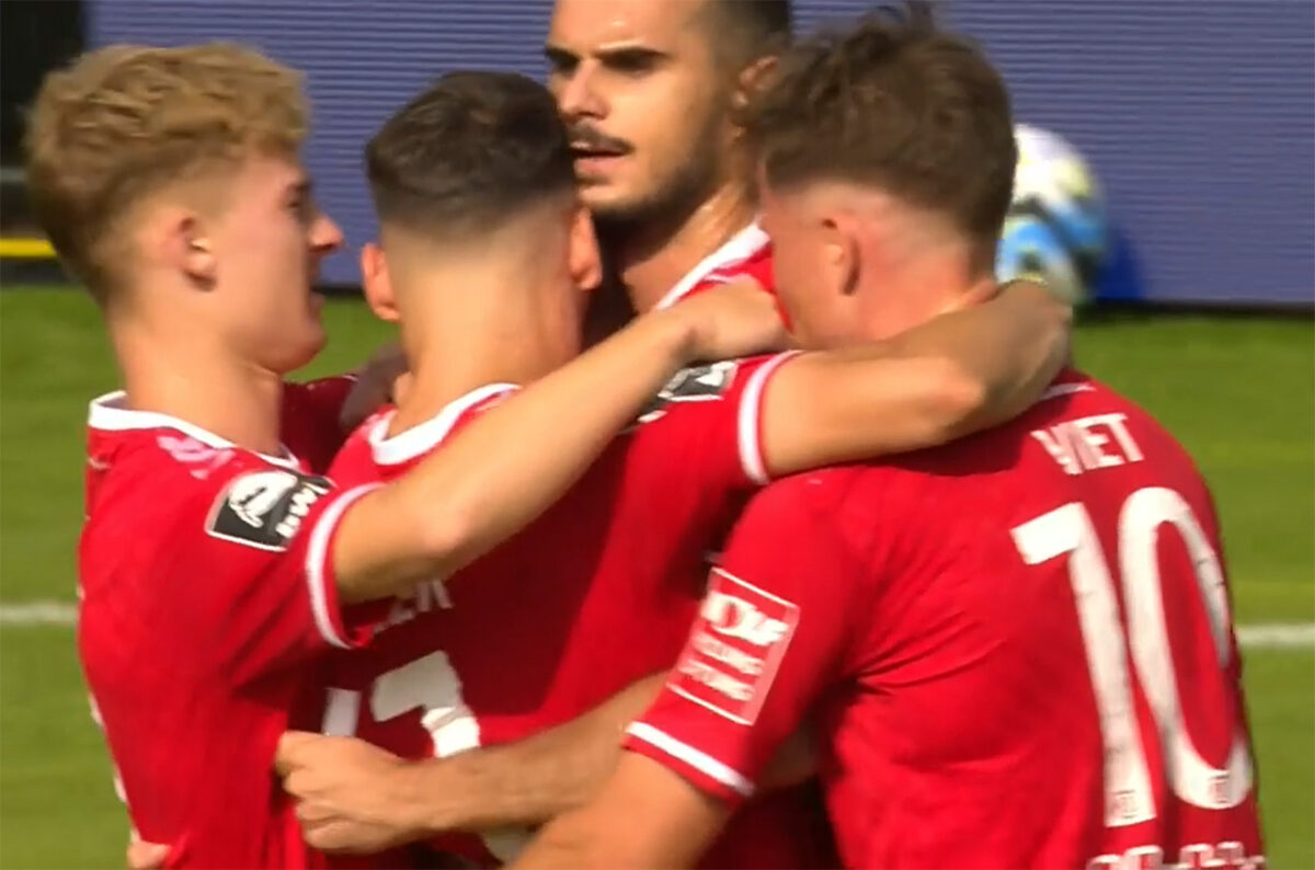 Dritte Liga: Später Dusel-Sieg des SSV Jahn beim SC Verl