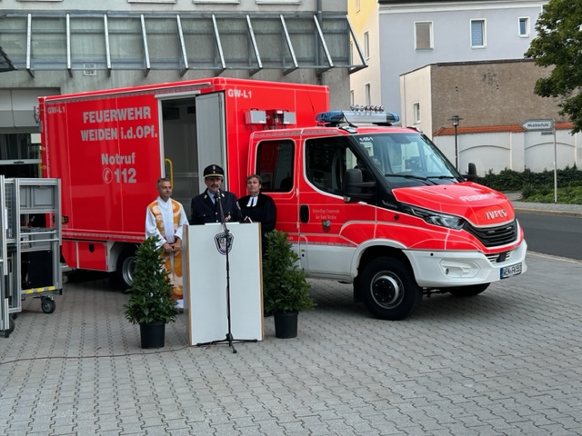Feuerwehr Weiden stellt neues Fahrzeug in Dienst