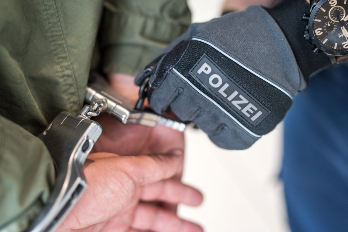 Über Pfingsten klickten die Bundespolizei-Handschellen sechsmal