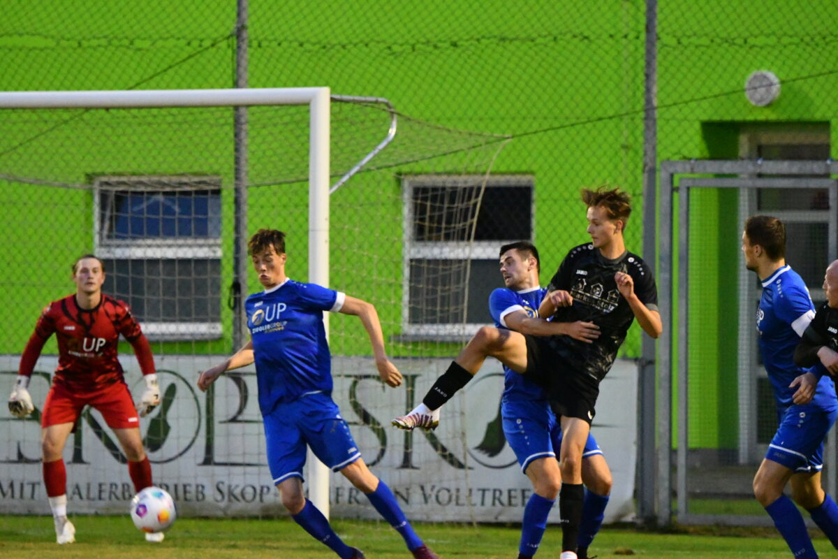 Landesliga Mitte: Die SpVgg SV Weiden zieht gegen Hauzenberg an einem Strang