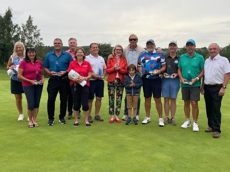 Hochklassiger Golfsport beim Dr.-Wolfgang-Ries Gedächtnisturnier