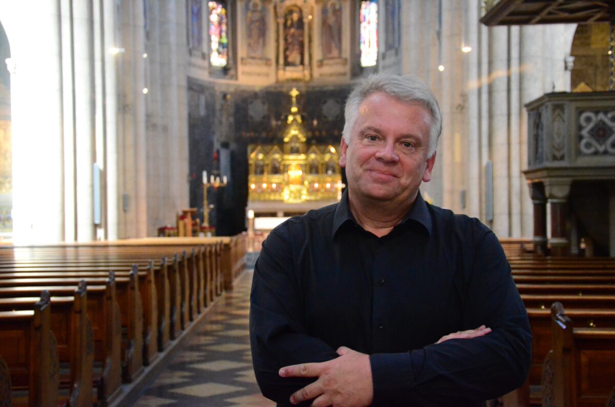 „Punkt 12“-Orgelkonzert in der Josefskirche mit Marek Stefańsk