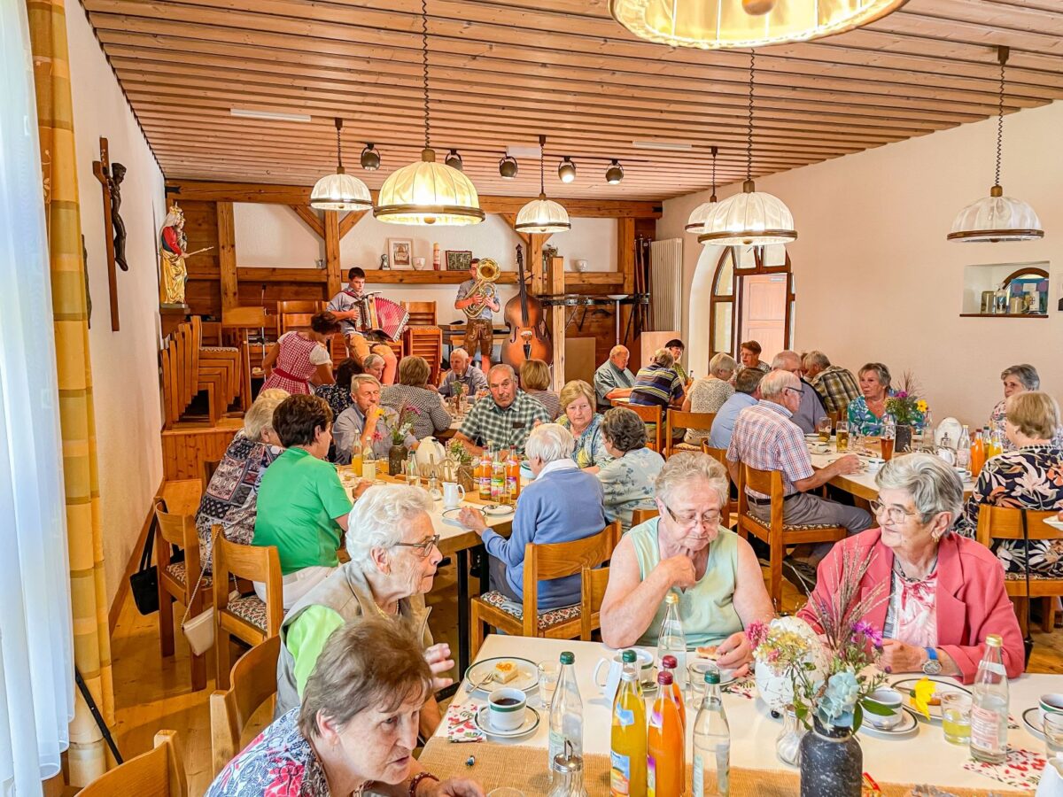 Zweite Seniorenkirchweih in Kastl – ein Nachmittag voller Spaß und Unterhaltung