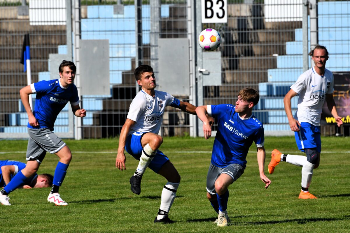 Bezirksliga: FC Weiden Ost marschiert weiter und ist jetzt schon Zweiter