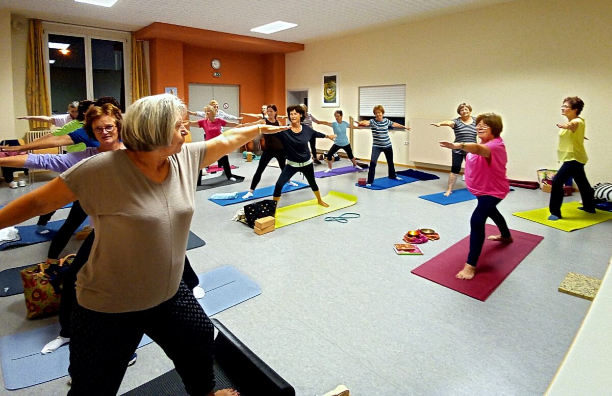 Erster Yoga-Abend des Frauenbundes Schirmitz