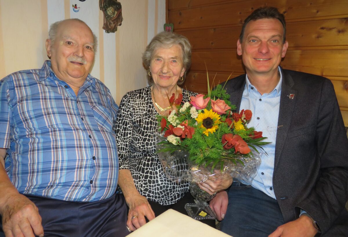 Lina Pöll feierte ihren 85. Geburtstag