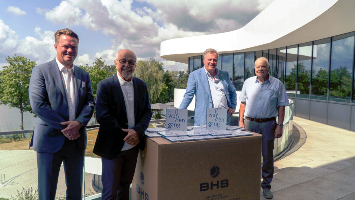 30 Jahre Welterfolg: BHS Corrugated und Weiherhammer im „Wellengang“ gemeinsamer Geschichte