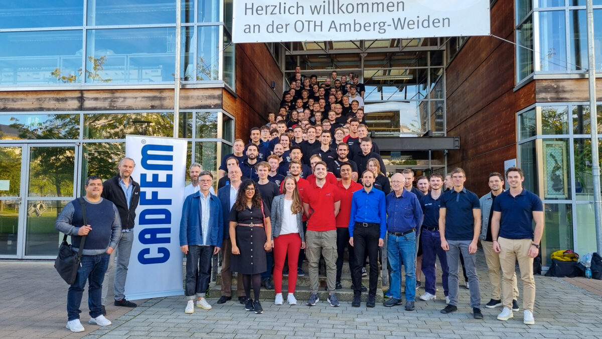 Studentinnen und Studenten sammeln Know-how in Sachen Digital Engineering