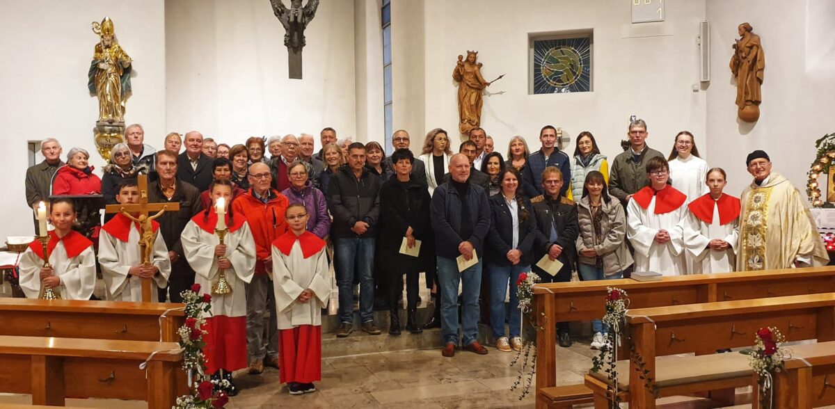 19 Ehejubelpaare feiern Verbundenheit vor Gott