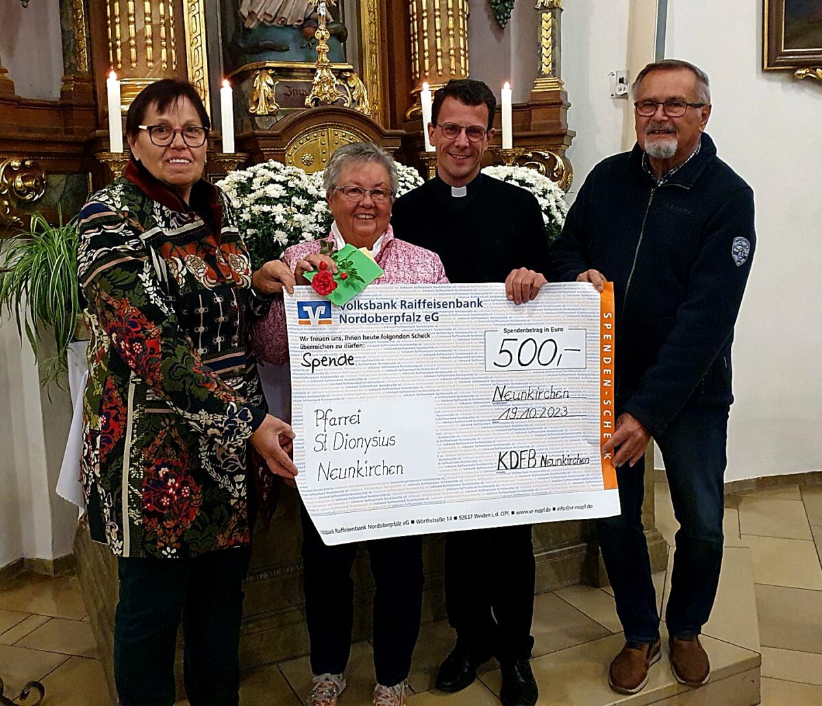 Frauenbund St. Dionysius öffnet den Spendentopf