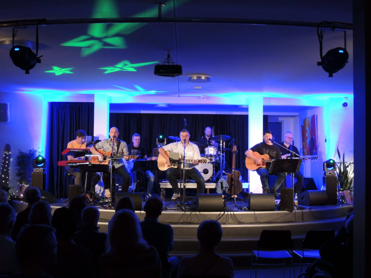 Austria-Pop und Wiener Schmäh beim Pistenschwinger-Konzert