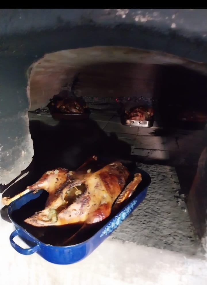 Ersten Kirchweihgänse im Äelbauern – Backofen: Start einer Tradition in Lennesrieth