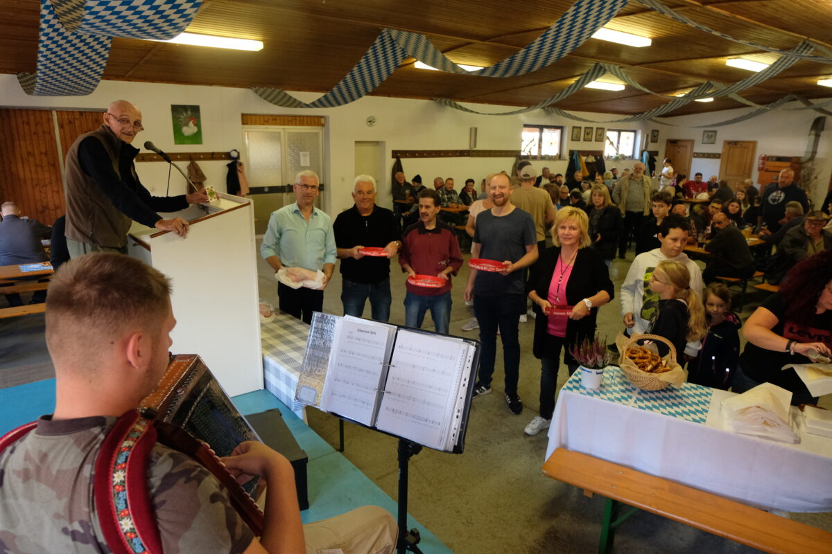 Oktoberfestmarkt Floß: Geselligkeit und tolle Ware als Erfolgsrezept