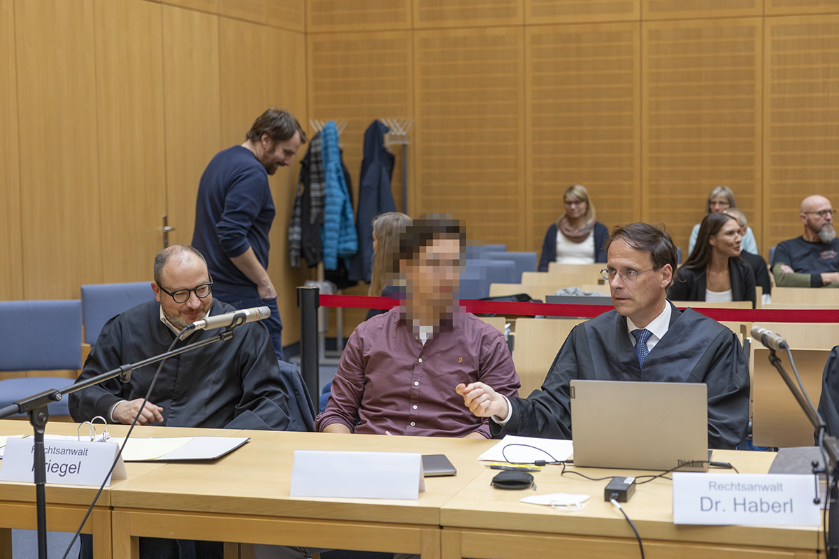 WSW-Prozess: Gericht beißt sich durch Informatik-Fragen