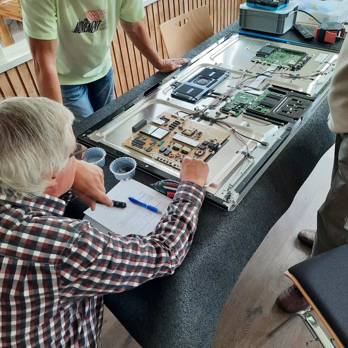 Erfolgreicher Start des Reparatur-Cafés