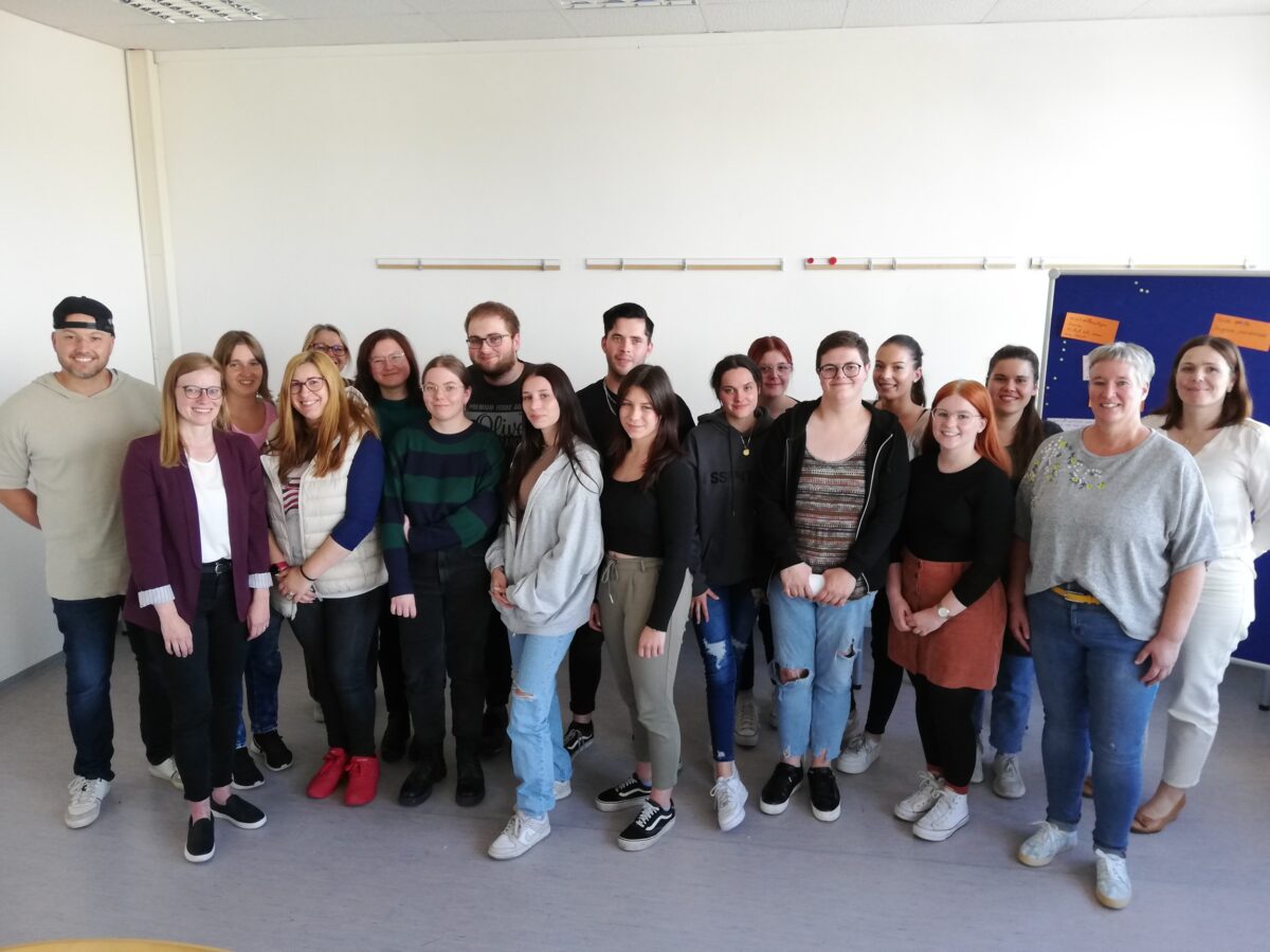 Schule meets Politik zum „Tag der freien Schulen“