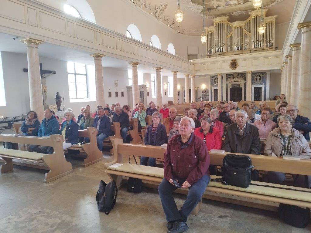 Senioren der Pfarreiengemeinschaft Speinshart besuchen Wagnerstadt