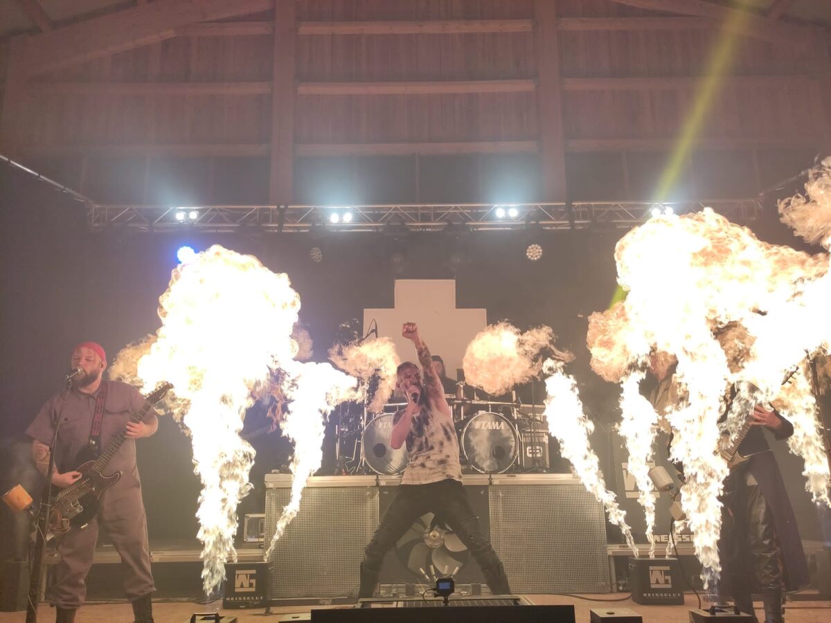 Feuer in der Wurzer O’Schnitthalle
