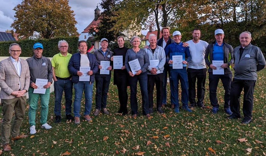Golfer liefern sich packende Wettkämpfe  um den Preis der Stadt Waldsassen