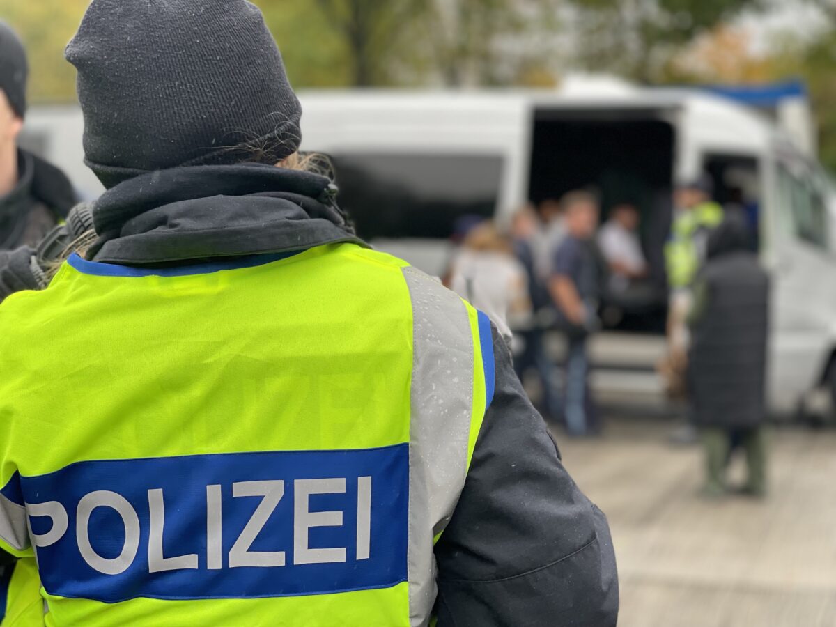 Schleierfahndung und Kontrollstelle: Polizei landet Treffer