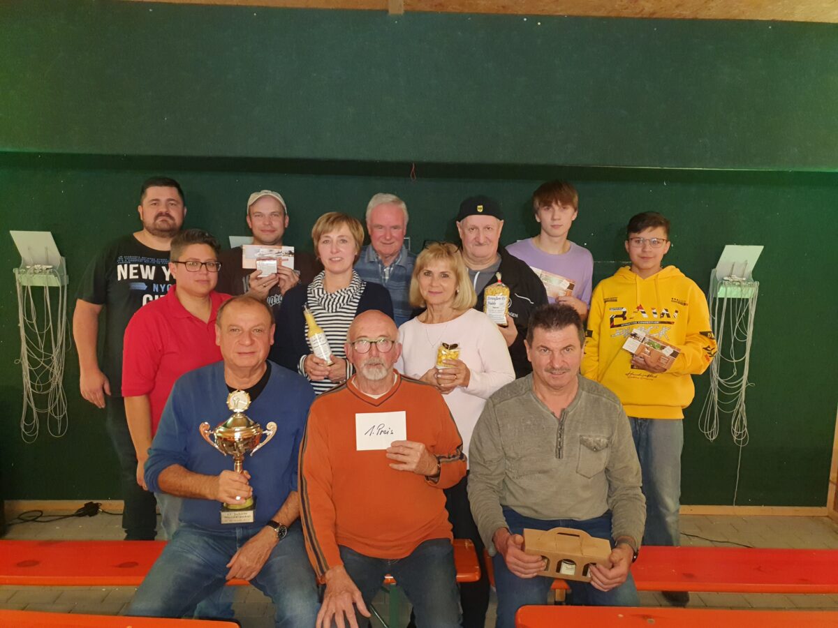 Wurzer Hogerer schnappen sich Pokal