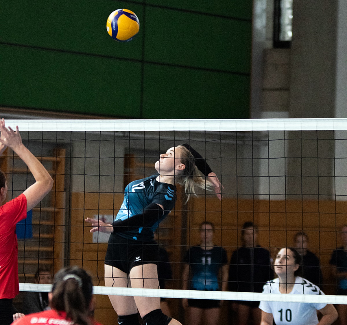 TB-Volleyballerinnen verlieren gegen zwei starke Teams