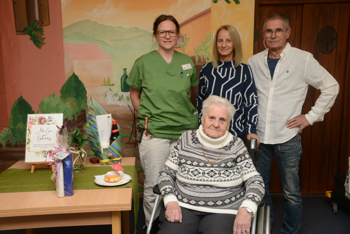 Stolze 90 Jahre alt: Trotz Schicksalsschlag steht sie fest im Leben
