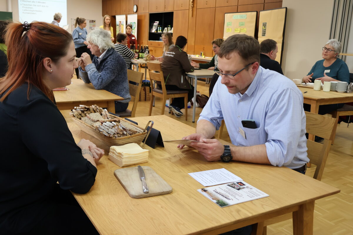 Liebe geht durch den Magen: Food-Speed-Dating beim „Regionaltisch“