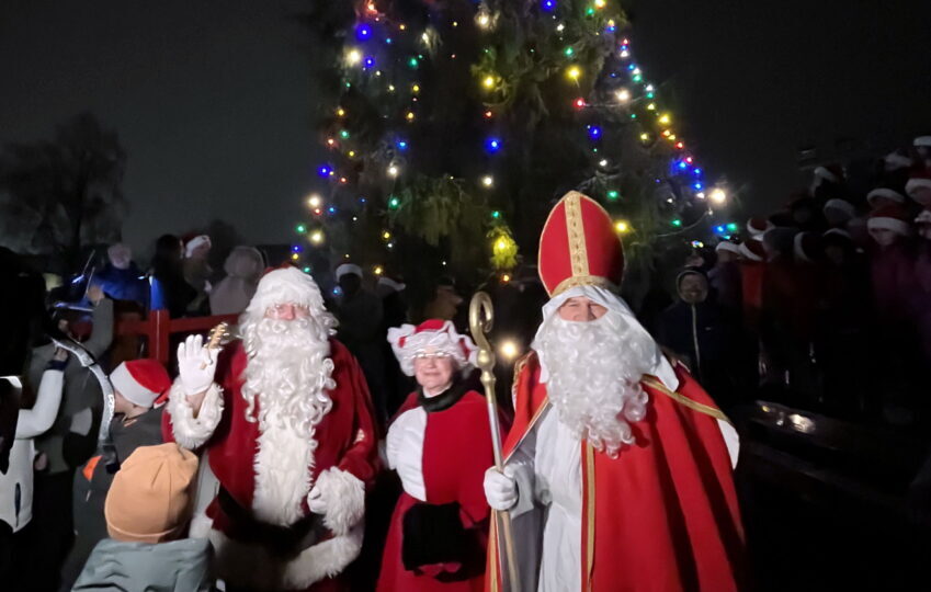 Wunsch nach Licht und Friede in der Welt beim „Tree-Lighting“ Grafenwöhr