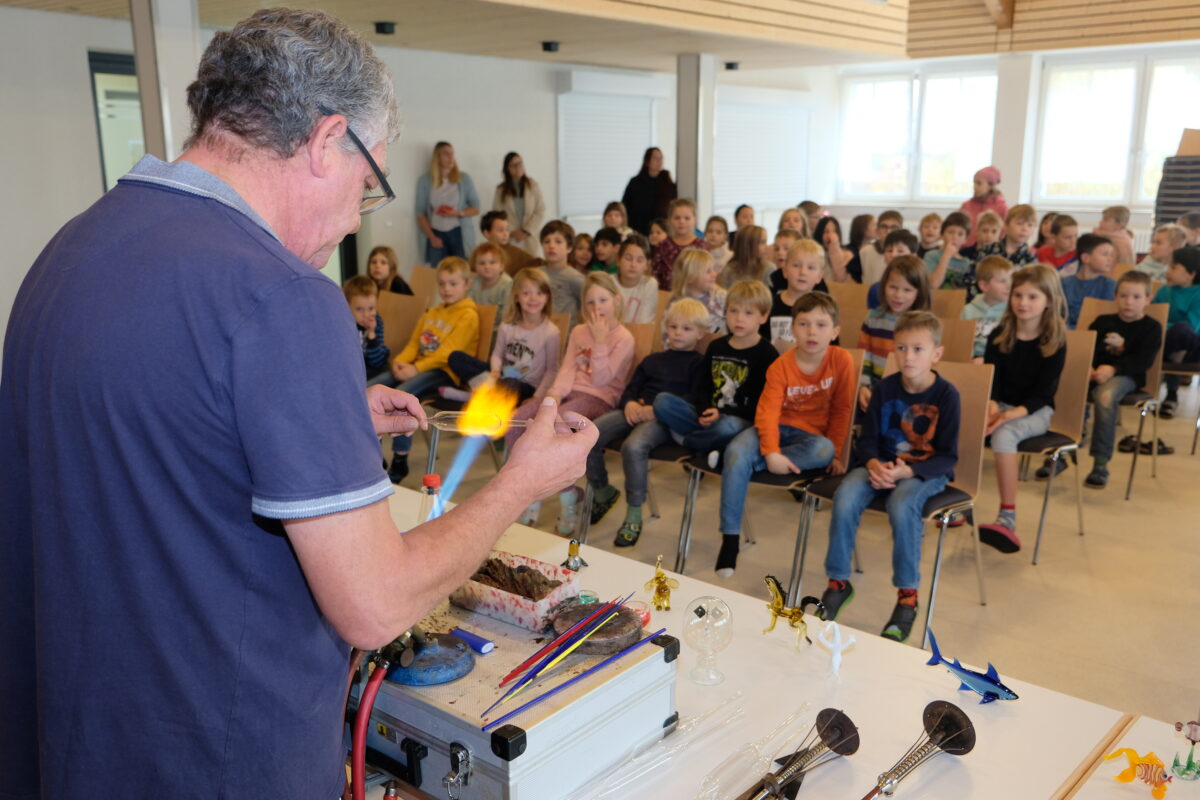 Feuer und Flamme beim Besuch eines Glasbläsers