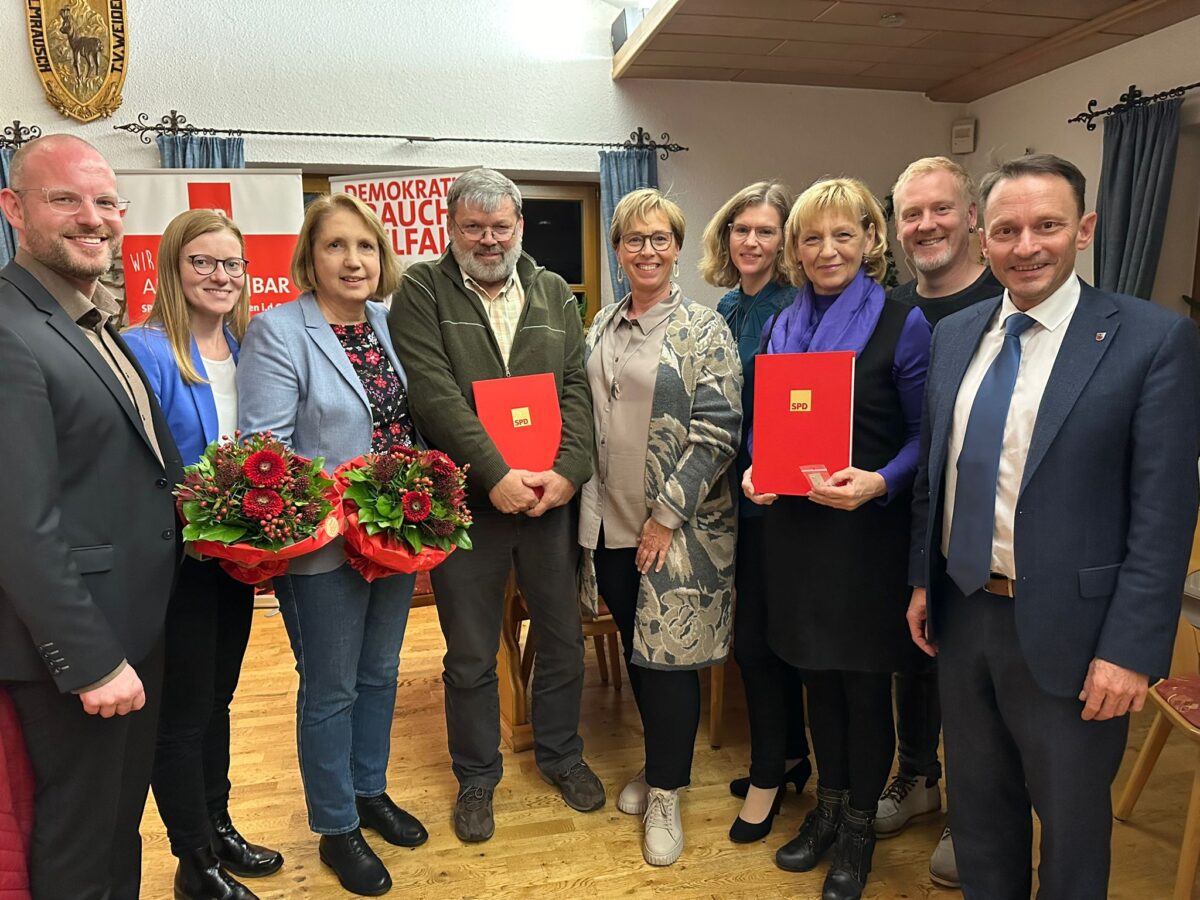 SPD Weiden ehrt verdiente Mitglieder und betont ihre soziale Politik