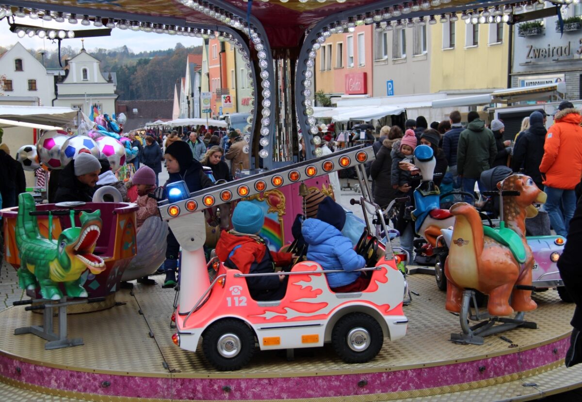 Kirchweihmarkt kam erst spät auf Touren
