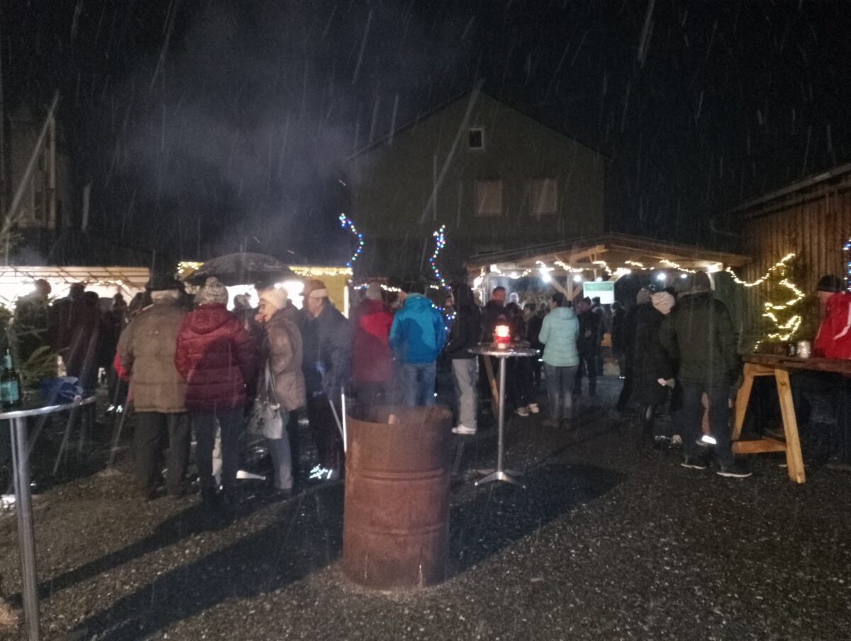 Gemeinschaftsaktion im Zeichen von Weihnachten