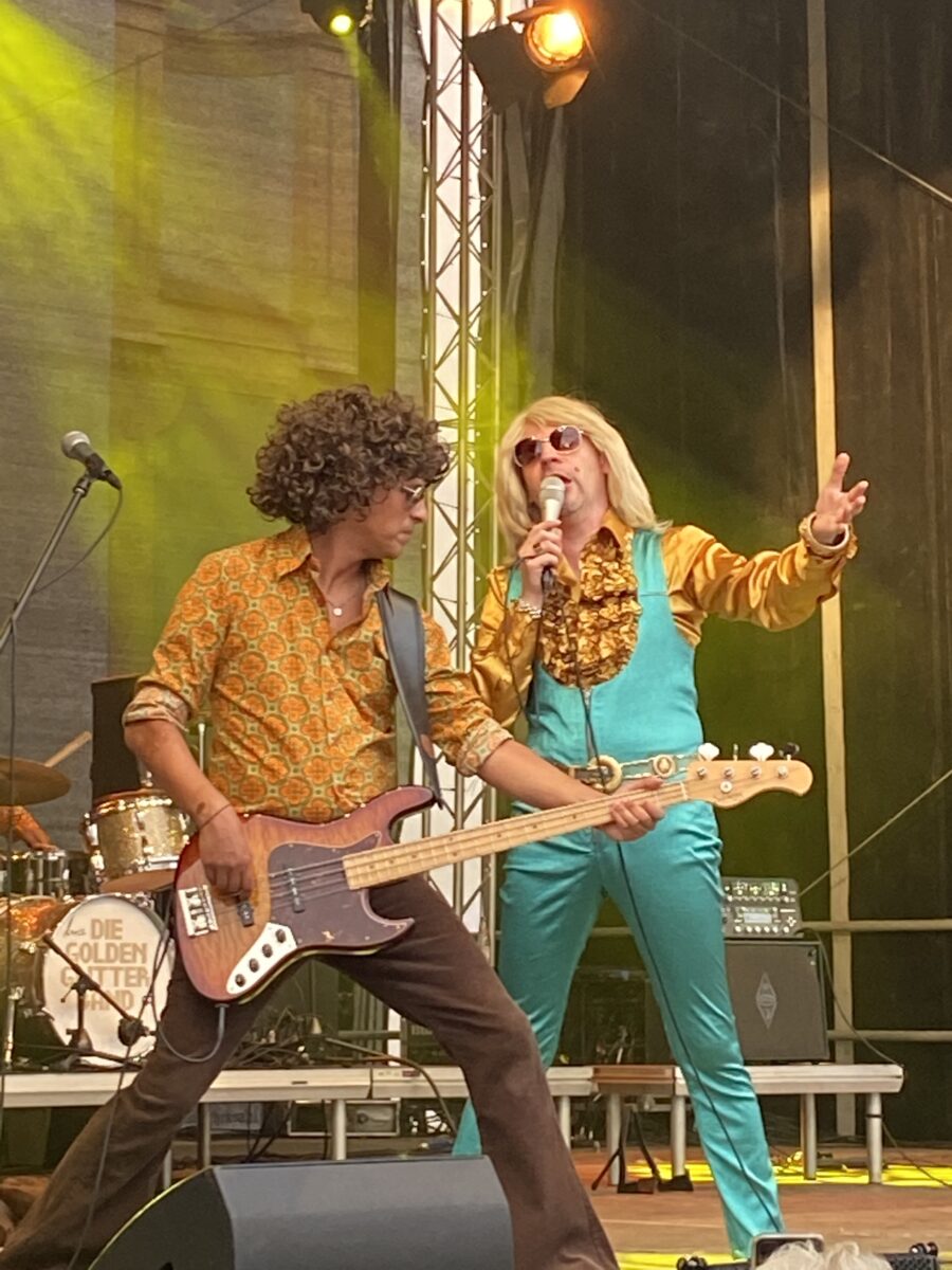 Mit guter Laune ins neue Jahr: Schlagerparade mit Hits aus den 1970er Jahren
