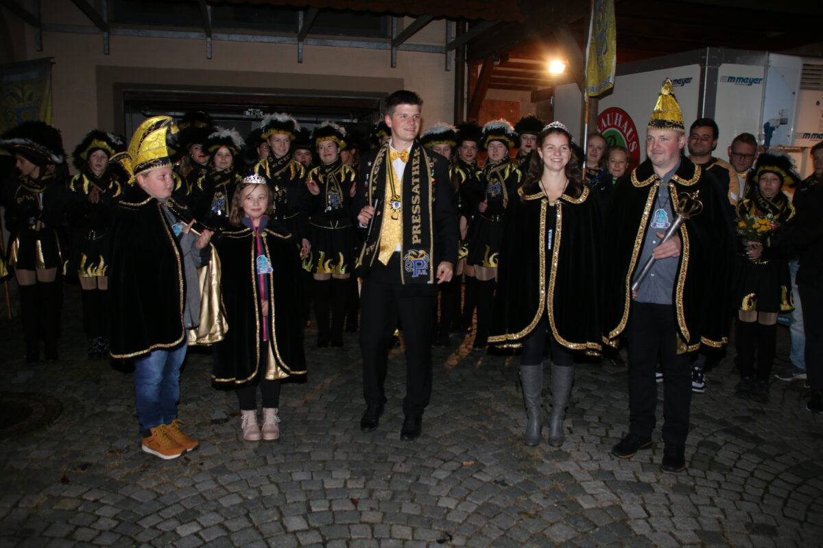 Faschingsverein krönt neue Prinzenpaare