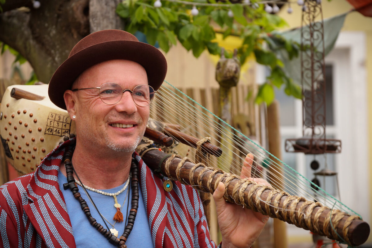 Der bayerische Griot – musikalische Lesung mit Tormenta Jobarteh